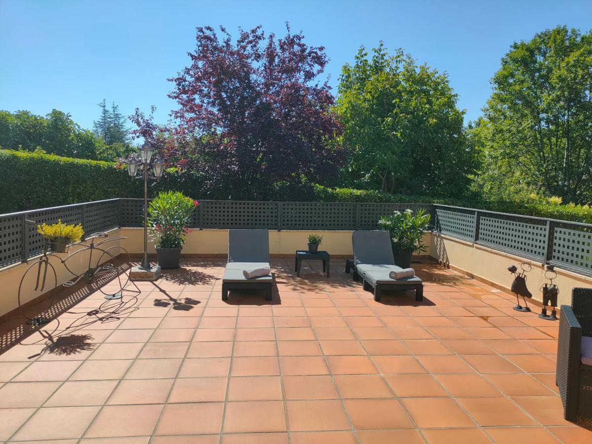 Loft Abantos - 120M2 Mas Terraza Y Jardin Independiente San Lorenzo de El Escorial Exterior foto